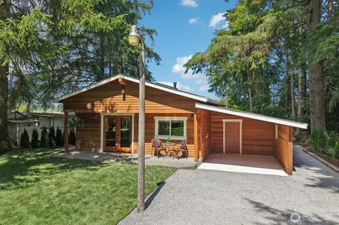 5631 99th Avenue NE Lake Stevens WA 98258