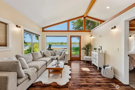 5631 99th Avenue NE Lake Stevens WA 98258