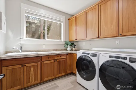 10135 NE 62nd Street Kirkland WA 98033