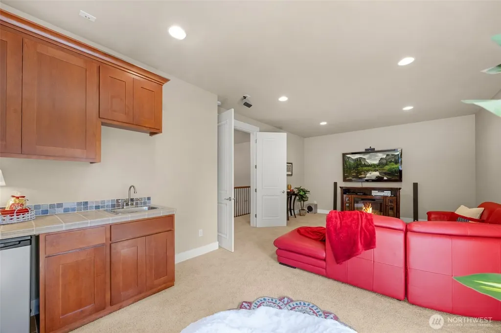 3329 282nd Street NE Arlington WA 98223