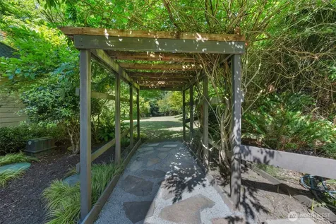 3329 282nd Street NE Arlington WA 98223