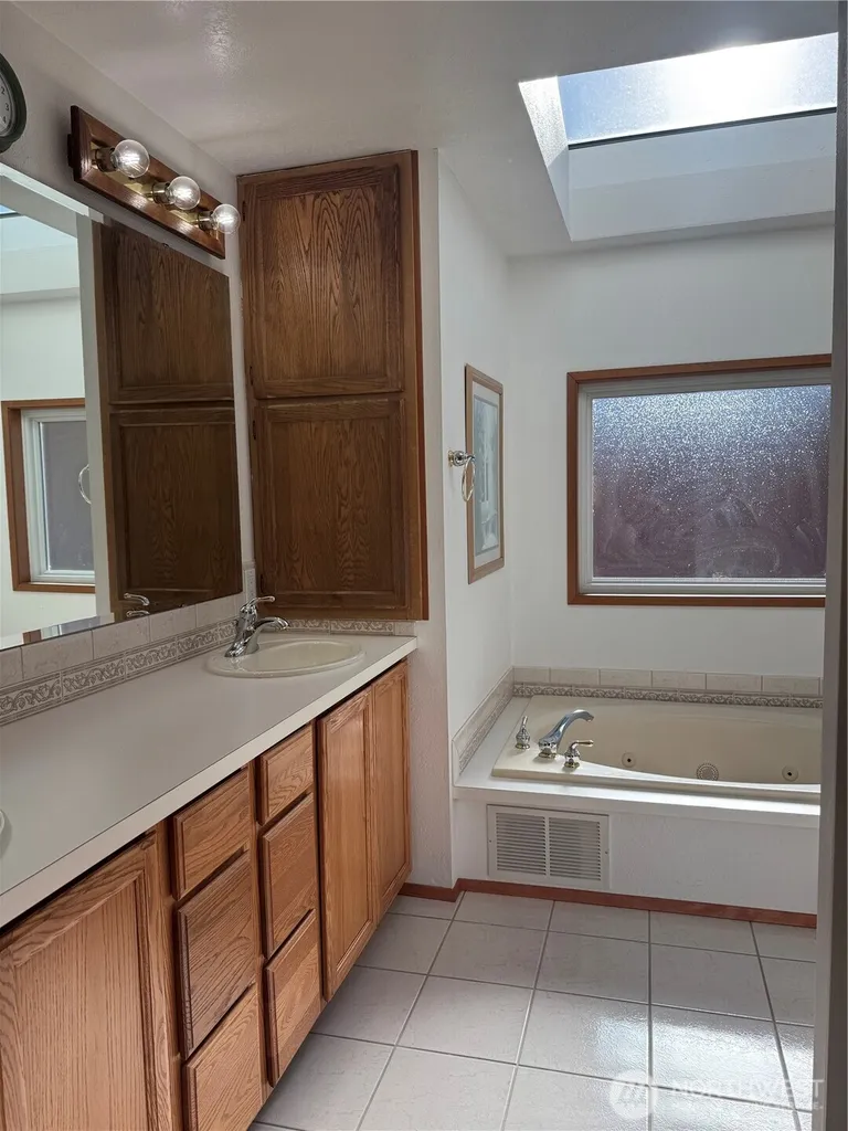 7828 Meridian Road SE Olympia WA 98513