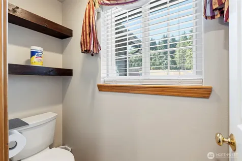 154 Budgett Lane Chehalis WA 98532