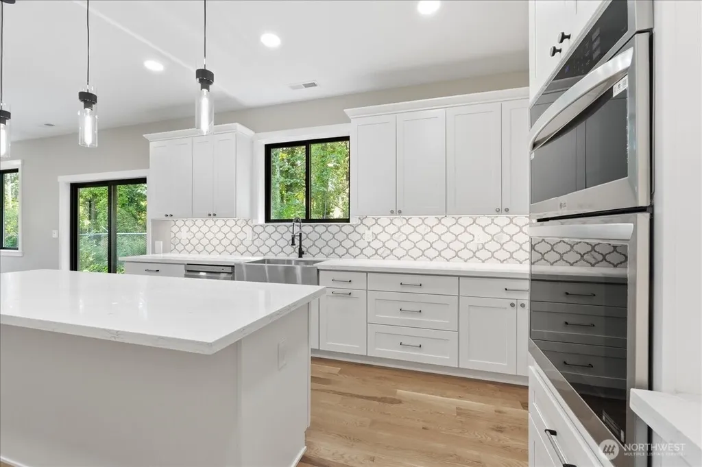 4322 60th Street E Tacoma WA 98443