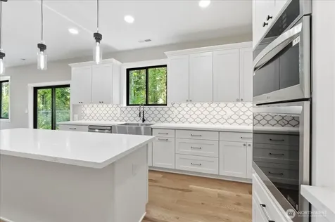 4322 60th Street E Tacoma WA 98443