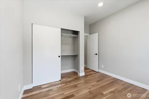 4322 60th Street E Tacoma WA 98443