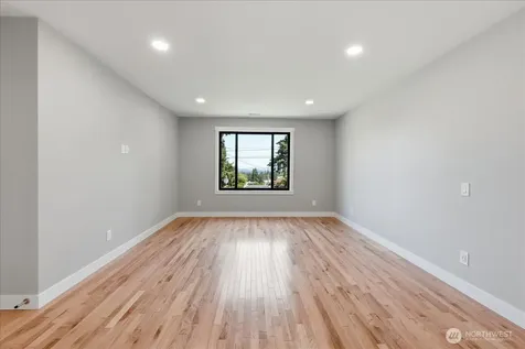 4322 60th Street E Tacoma WA 98443