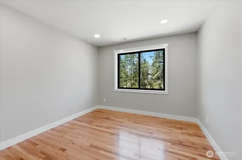 4322 60th Street E Tacoma WA 98443
