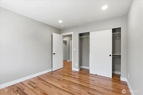 4322 60th Street E Tacoma WA 98443