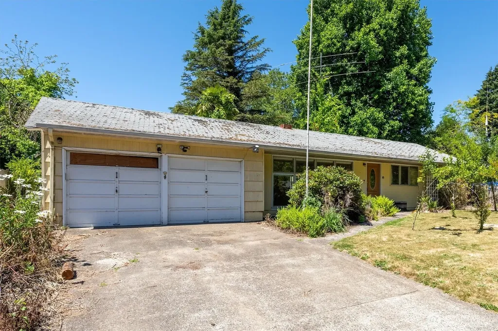 401 Barr Drive Kelso WA 98626