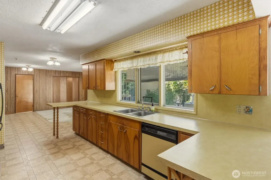 401 Barr Drive Kelso WA 98626