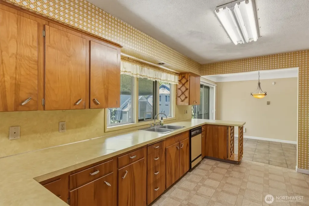 401 Barr Drive Kelso WA 98626
