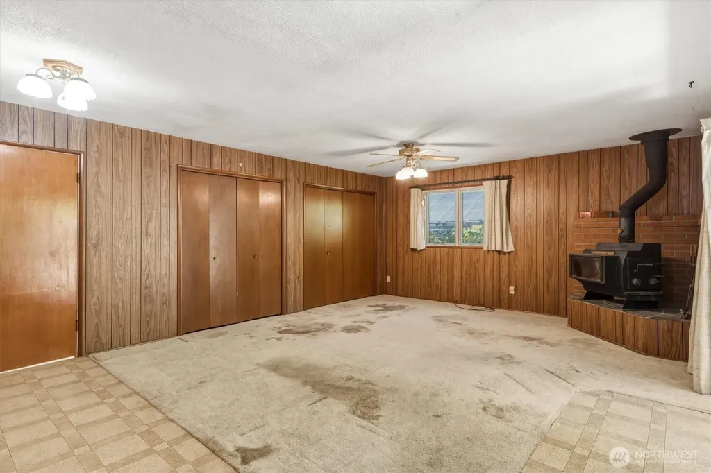 401 Barr Drive Kelso WA 98626