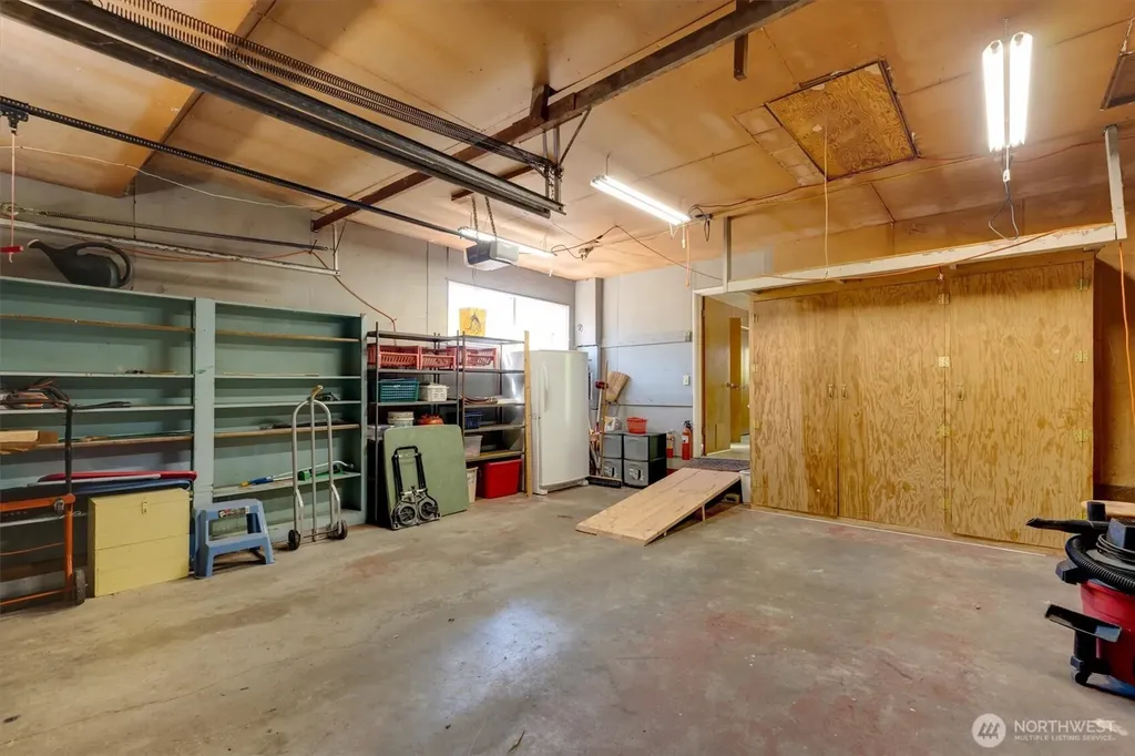 401 Barr Drive Kelso WA 98626
