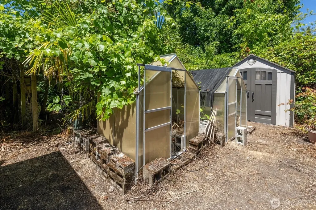 401 Barr Drive Kelso WA 98626