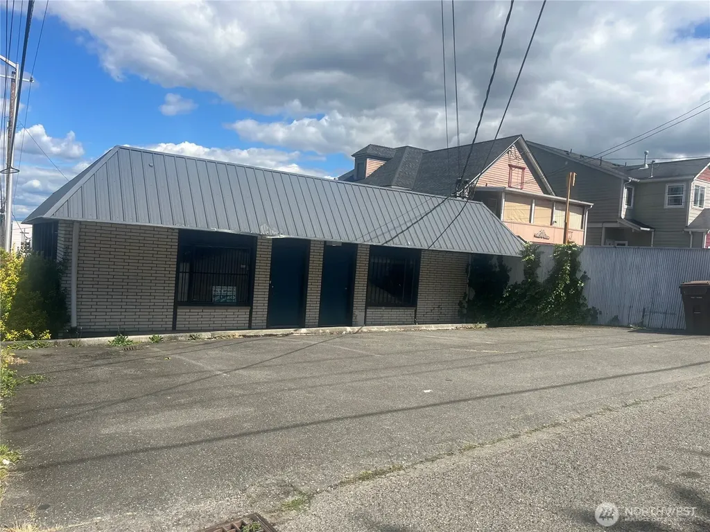 2502 Tacoma Avenue S Tacoma WA 98402