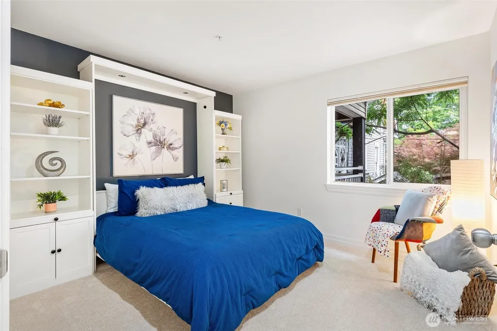 215 20th Avenue E Seattle WA 98112