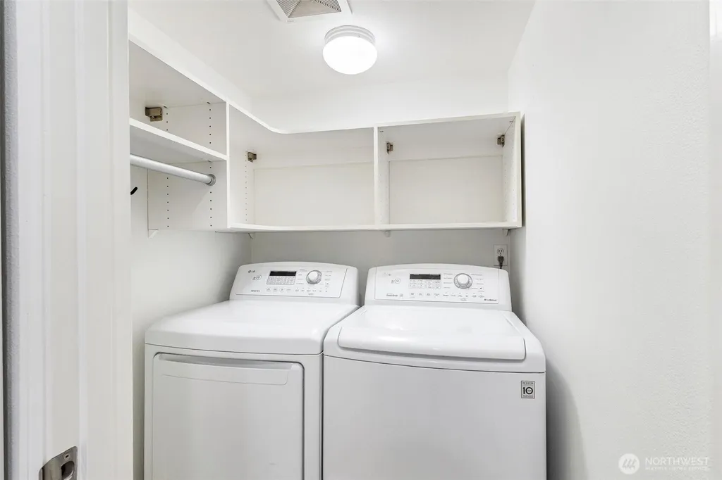 215 20th Avenue E Seattle WA 98112