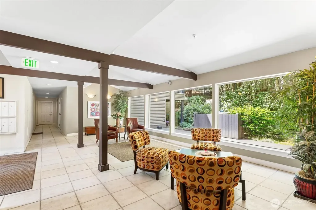 215 20th Avenue E Seattle WA 98112