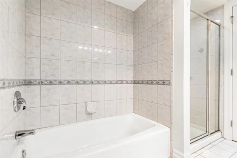 215 20th Avenue E Seattle WA 98112
