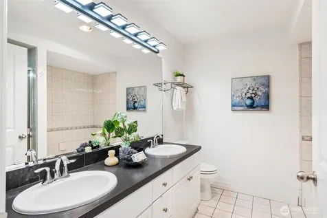 215 20th Avenue E Seattle WA 98112