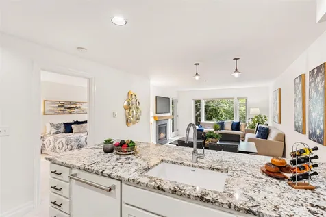 215 20th Avenue E Seattle WA 98112