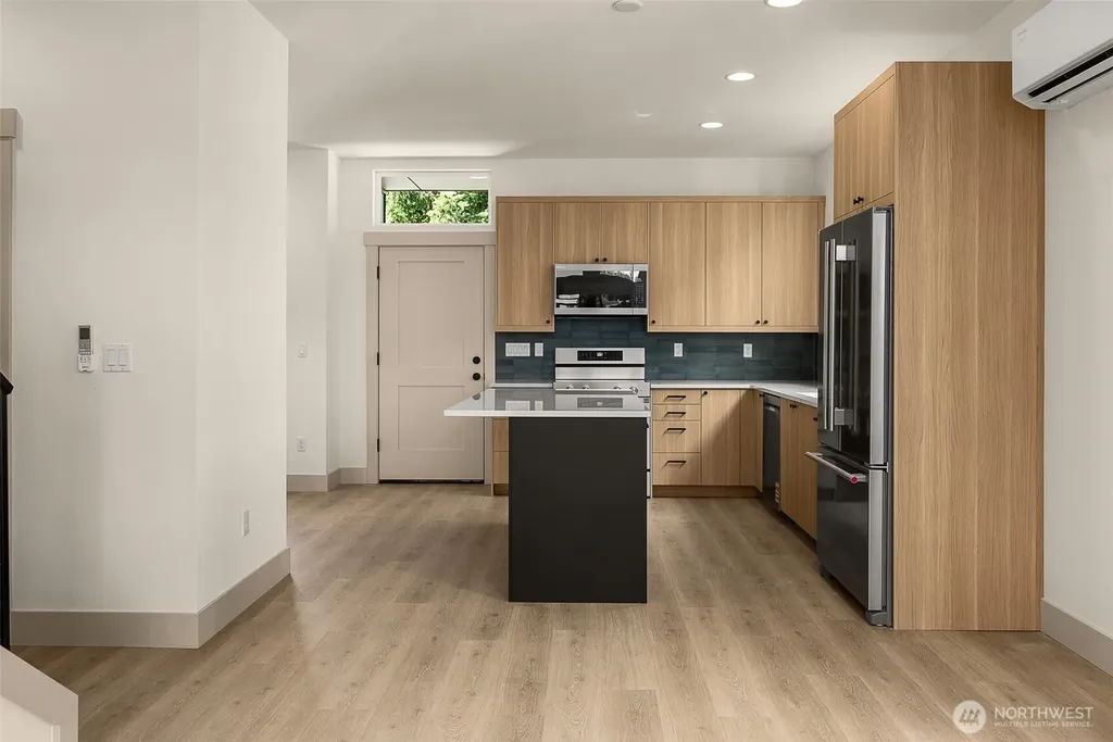 4104 30th Avenue S Seattle WA 98108