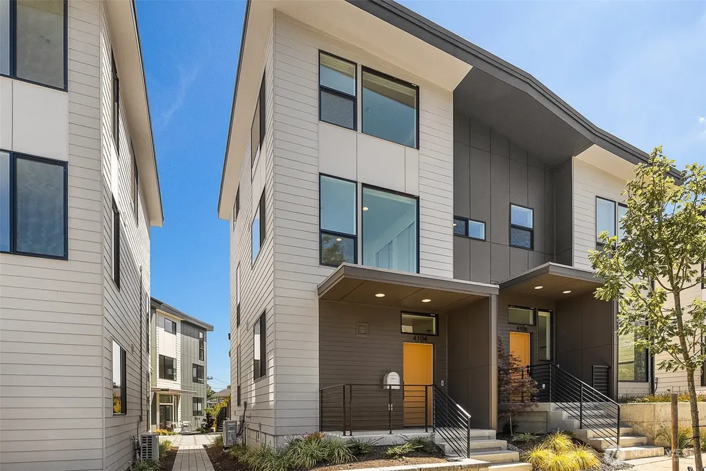 4104 30th Avenue S Seattle WA 98108