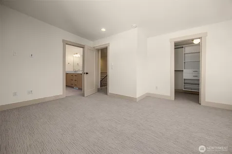 4104 30th Avenue S Seattle WA 98108