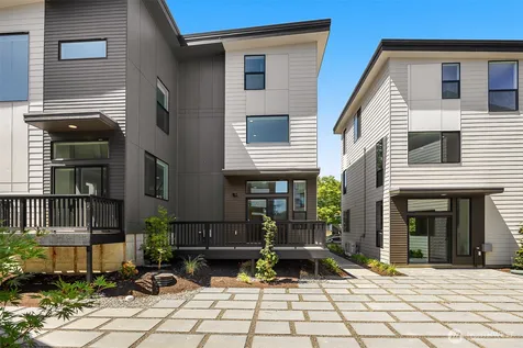 4104 30th Avenue S Seattle WA 98108