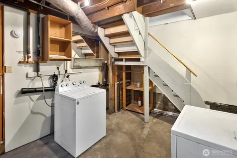 6322 5th Avenue NE Seattle WA 98115