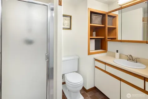 6322 5th Avenue NE Seattle WA 98115