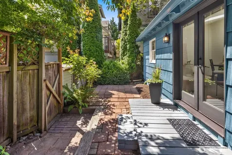 6322 5th Avenue NE Seattle WA 98115