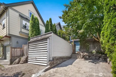 6322 5th Avenue NE Seattle WA 98115