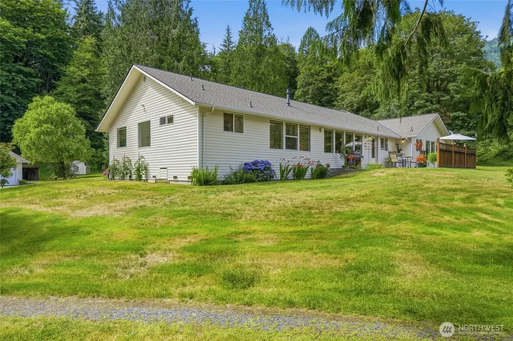 31316 171st Ave NE Arlington WA 98223