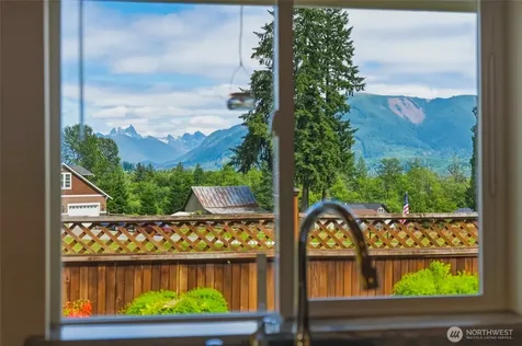 31316 171st Ave NE Arlington WA 98223