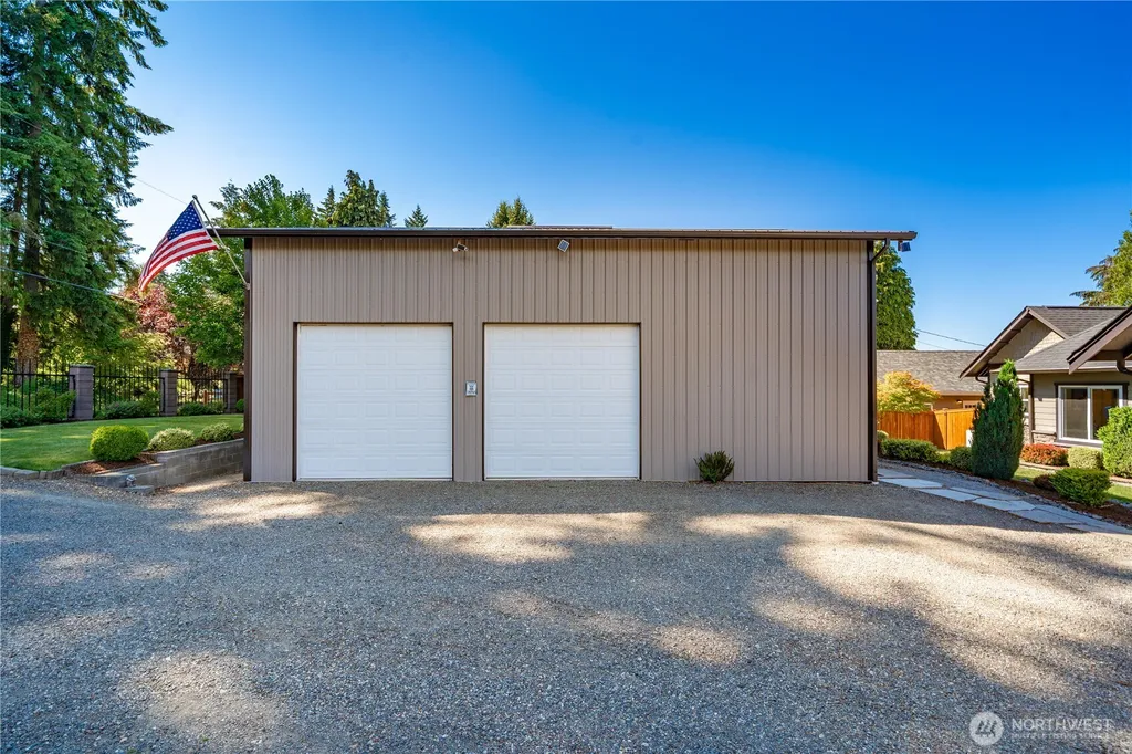 5419 W Tapps Drive E Lake Tapps WA 98391