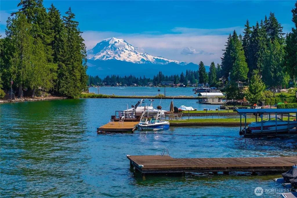5419 W Tapps Drive E Lake Tapps WA 98391
