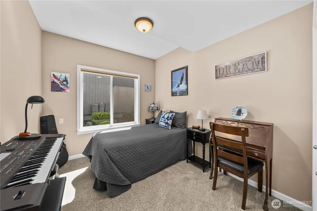 5419 W Tapps Drive E Lake Tapps WA 98391