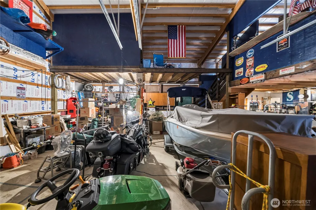5419 W Tapps Drive E Lake Tapps WA 98391