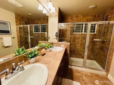 6802 156th Place NE Redmond WA 98052