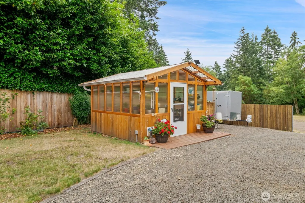 140 NE Rainier Place N Belfair WA 98528