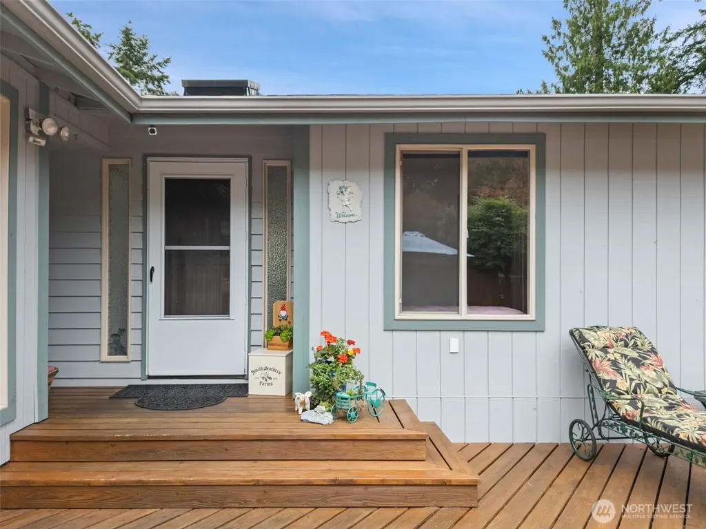 140 NE Rainier Place N Belfair WA 98528