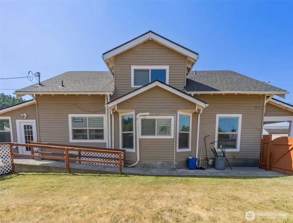 110 S Gold Street Centralia WA 98531