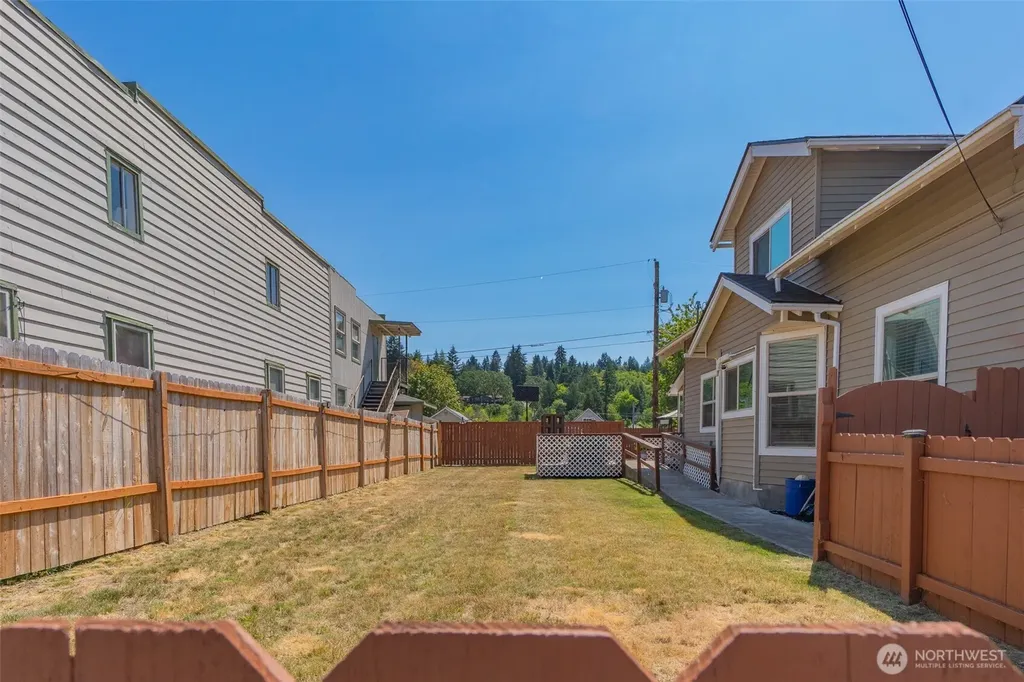 110 S Gold Street Centralia WA 98531