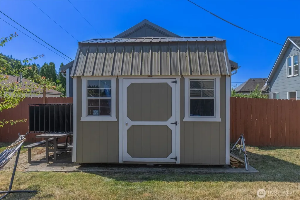 110 S Gold Street Centralia WA 98531
