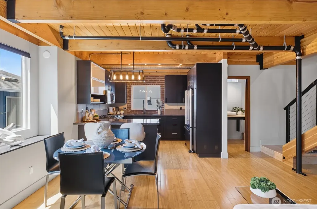 6714 Mary Avenue NW Seattle WA 98117