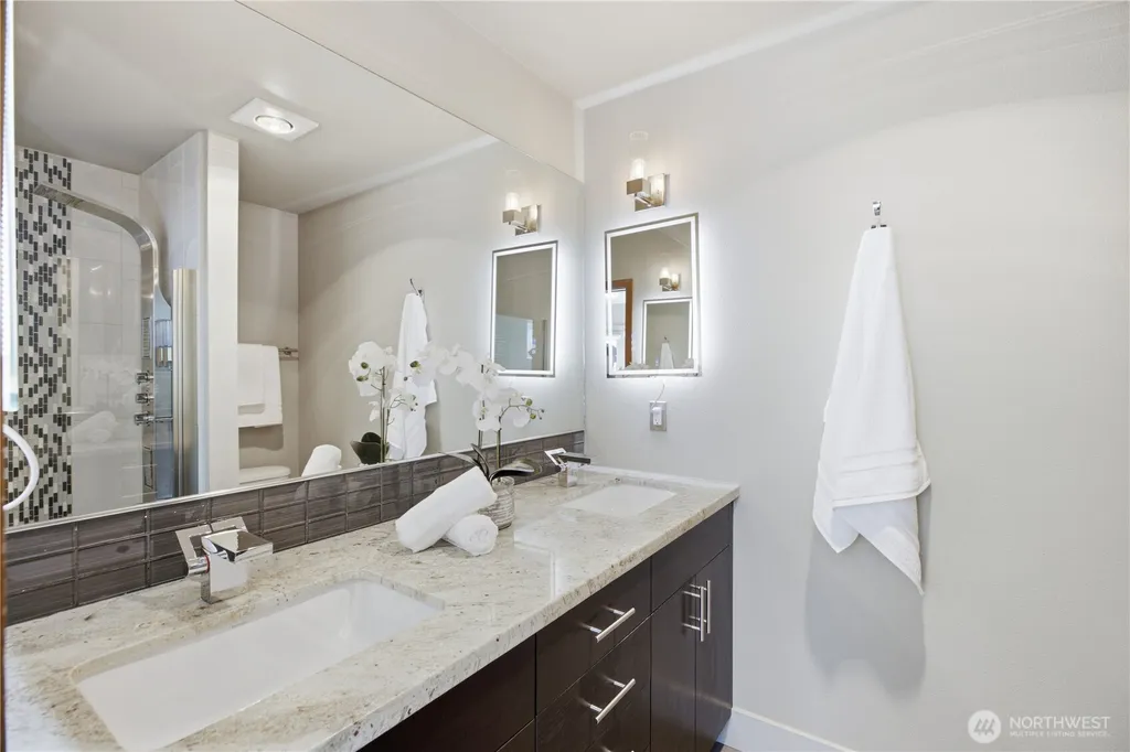 6714 Mary Avenue NW Seattle WA 98117