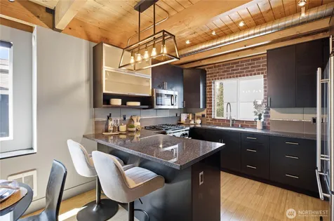 6714 Mary Avenue NW Seattle WA 98117