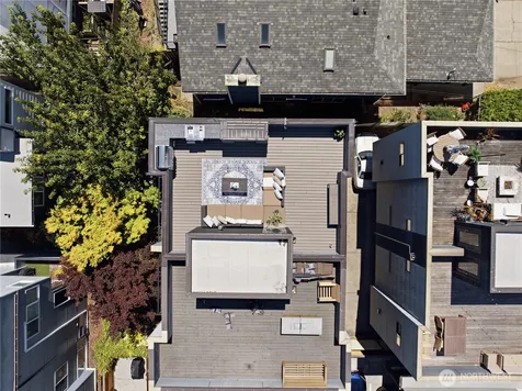 6714 Mary Avenue NW Seattle WA 98117